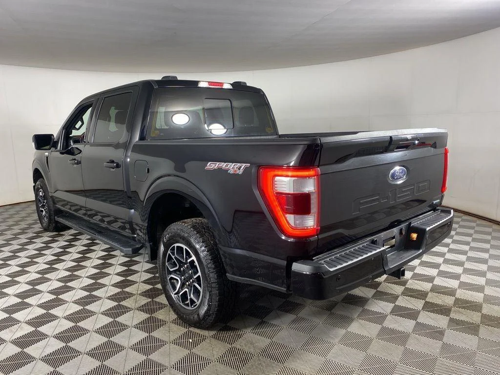 Used 2022 Agate Black Ford LARIAT image 8