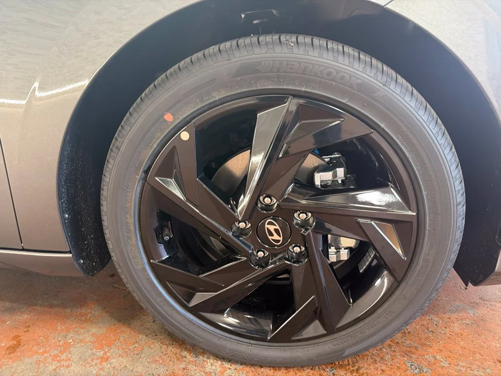 New 2026 Amazon Gray Hyundai SEL Sport image 10