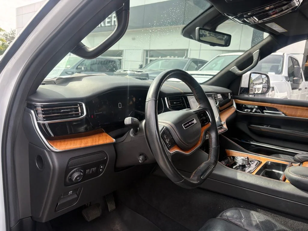 Used 2022 White Jeep Series III image 11