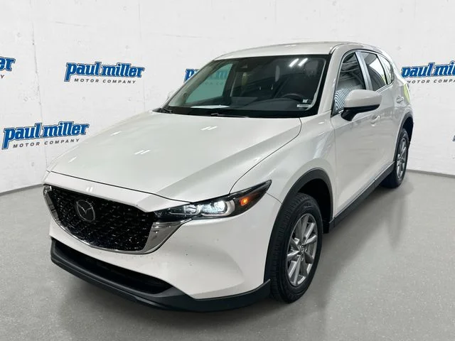 2023 Mazda CX-5 S Select Package Auto AWD's photo