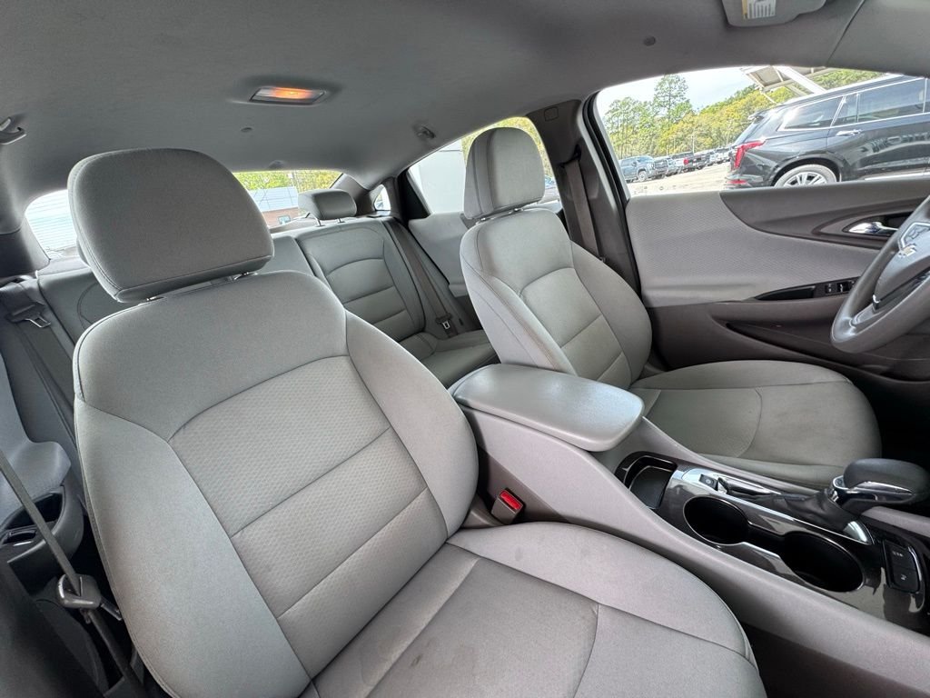 Used 2024 White Chevrolet LS image 17