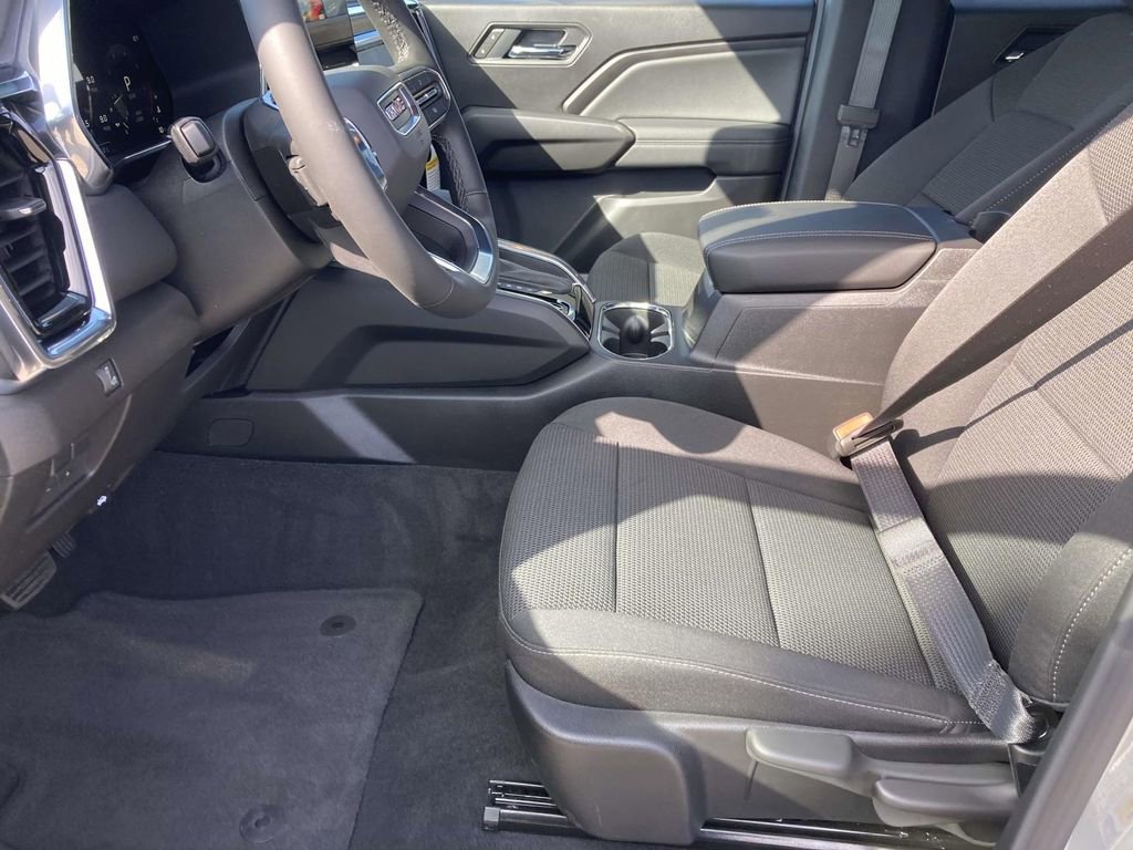 New 2026 Sterling Metallic GMC Elevation image 16