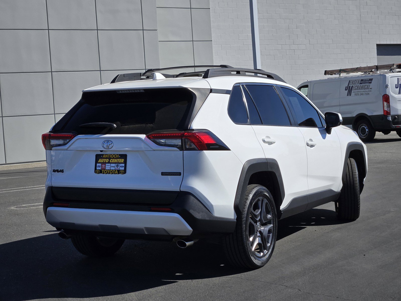 Used 2022 White Toyota Adventure image 4