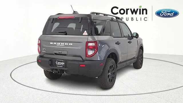 New 2025 Carbonized Gray Metallic Ford Badlands® image 31