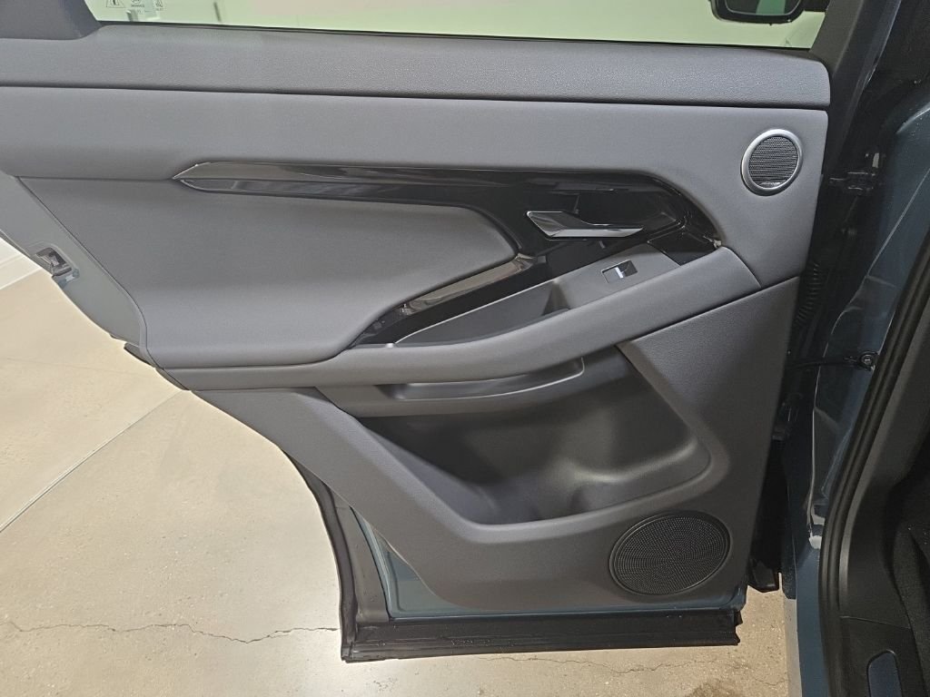 New 2026 Tribeca Blue LAND ROVER S image 18