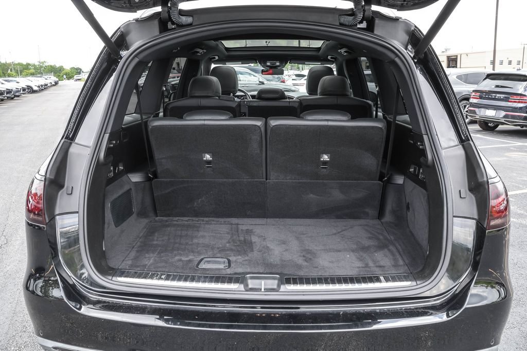Used 2021  Mercedes-Benz GLS 450 image 31