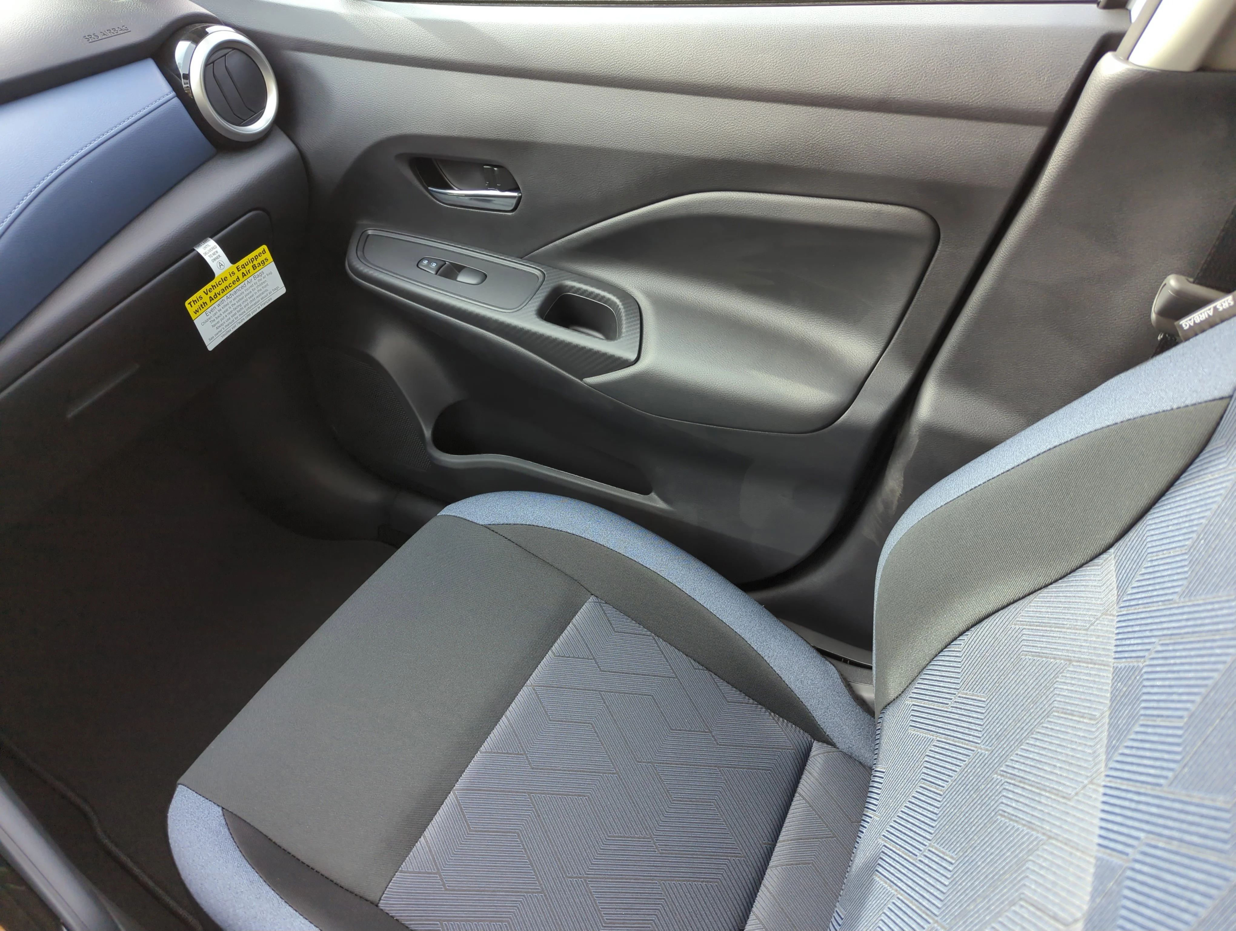 New 2025 Aspen White Tricoat Nissan SV image 17
