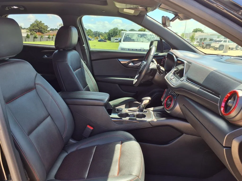 Used 2022 Black Chevrolet RS image 23