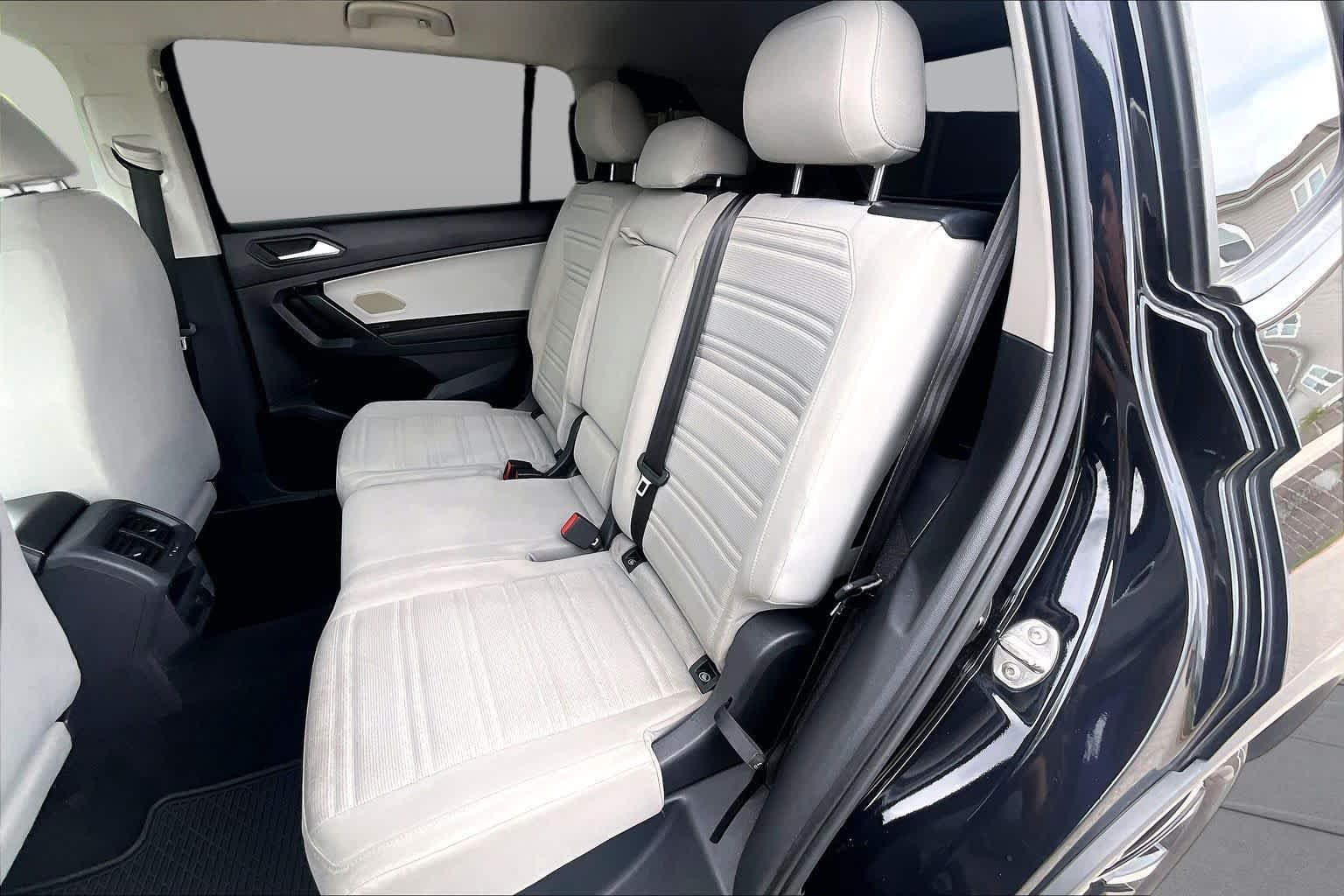 Used 2022 Deep Black Pearl Volkswagen S image 19