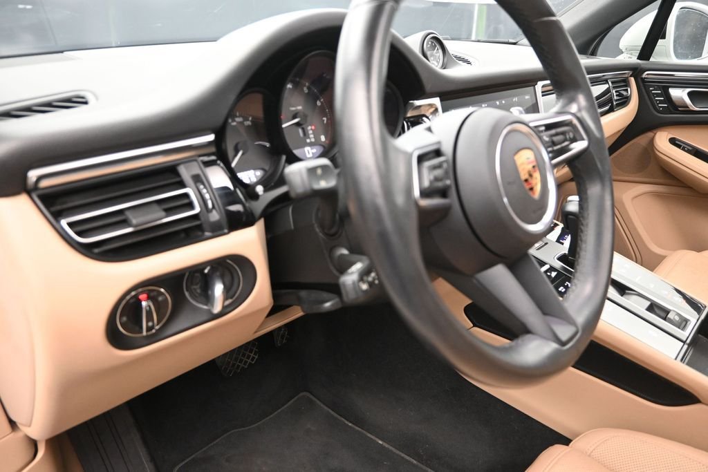 Used 2024 White Porsche Base image 12
