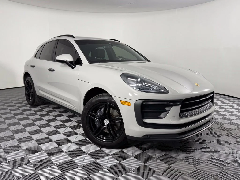 Certified Used 2022  Porsche  image 6