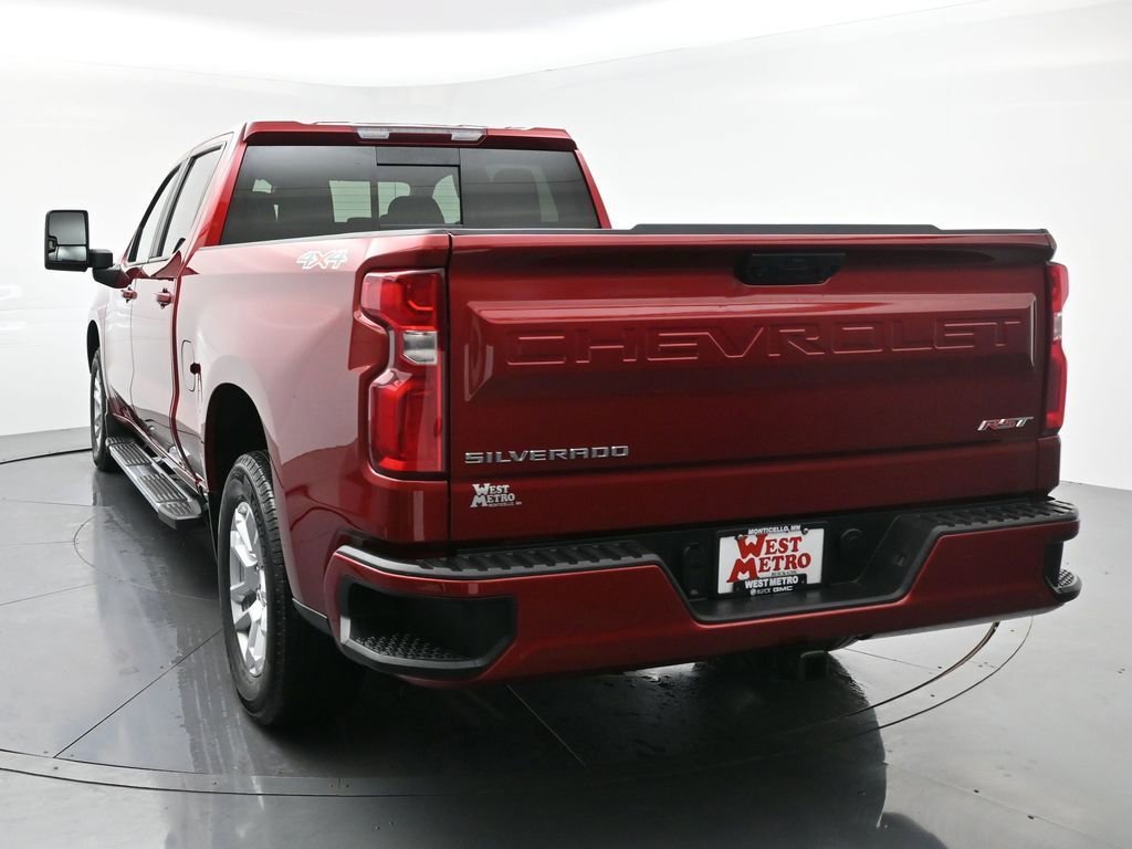 Used 2023 Radiant Red Tintcoat Chevrolet RST image 27