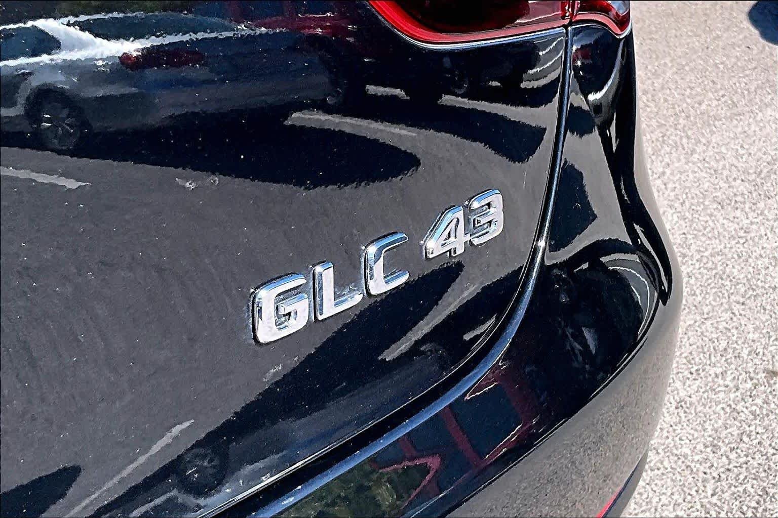 Used 2023 Obsidian Black Metallic Mercedes-Benz AMG® GLC 43 image 9