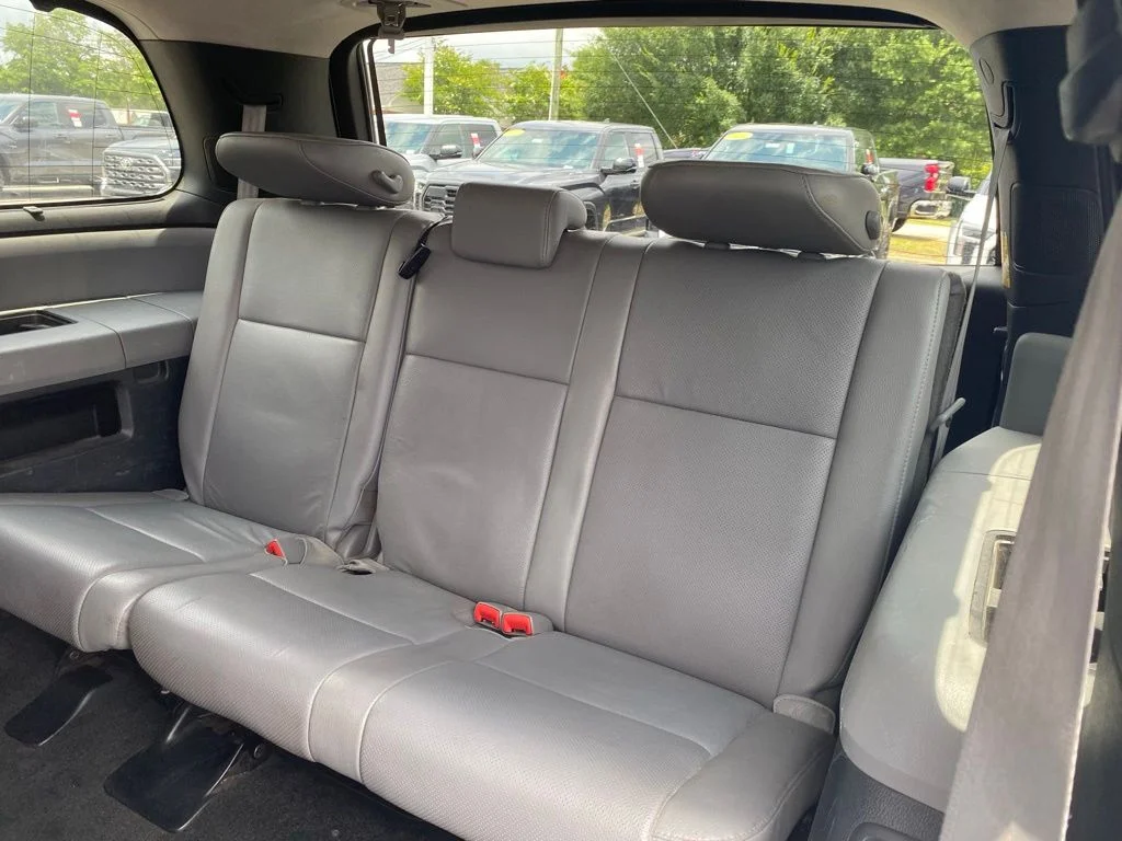 Used 2012 White Toyota Platinum image 7