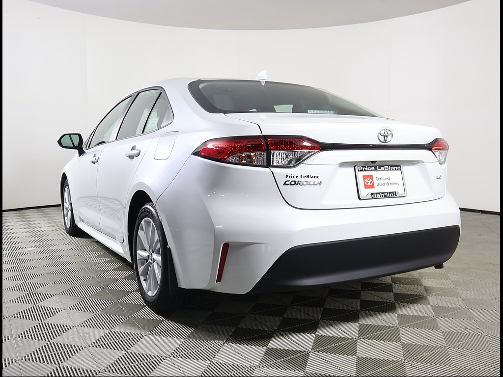 Certified Used 2026 Wind Chill Pearl Toyota LE image 4