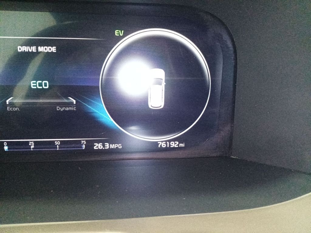 Used 2022 White Kia SX Prestige image 19