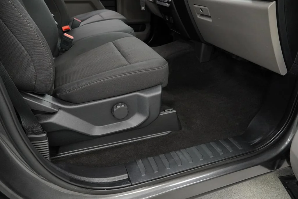Used 2020 Gray Ford XL image 29