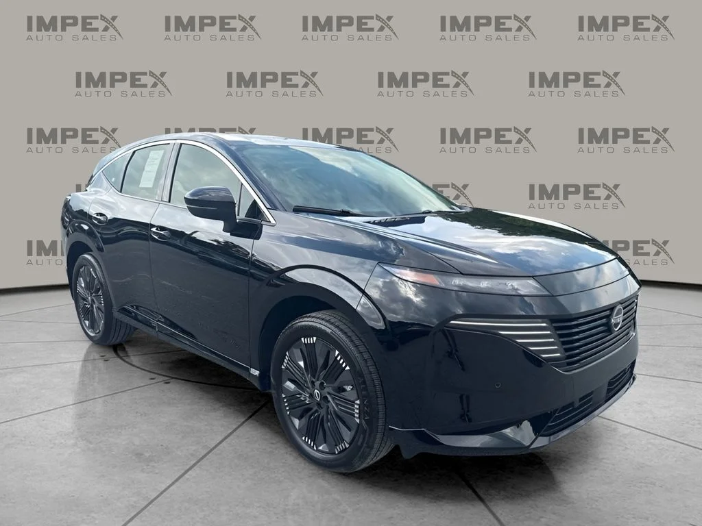 Used 2026 Black Nissan Platinum image 7