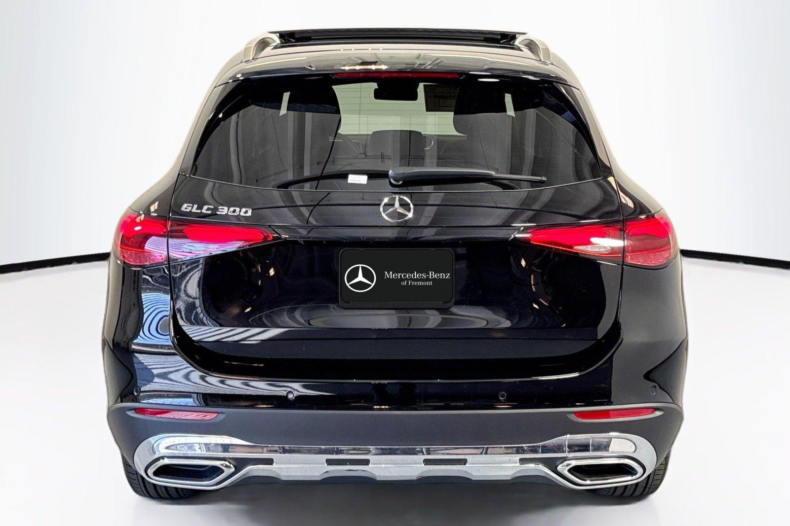 New 2026 Black Mercedes-Benz GLC 300 image 6