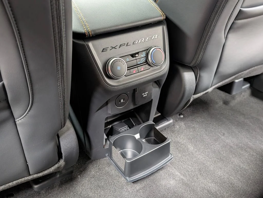 New 2026 Vapor Blue Metallic Ford Tremor® image 15