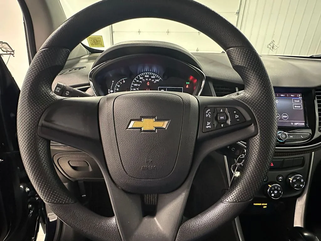 Used 2021 Blue Chevrolet LS image 32