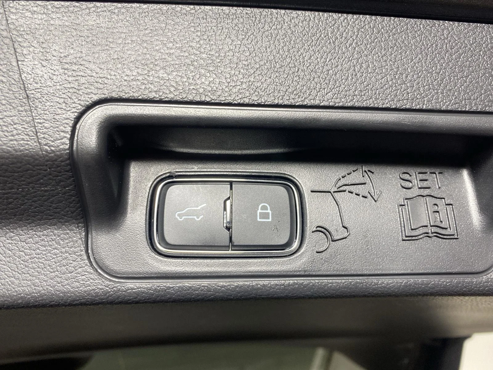 New 2026 Carbonized Gray Metallic Ford Active image 29