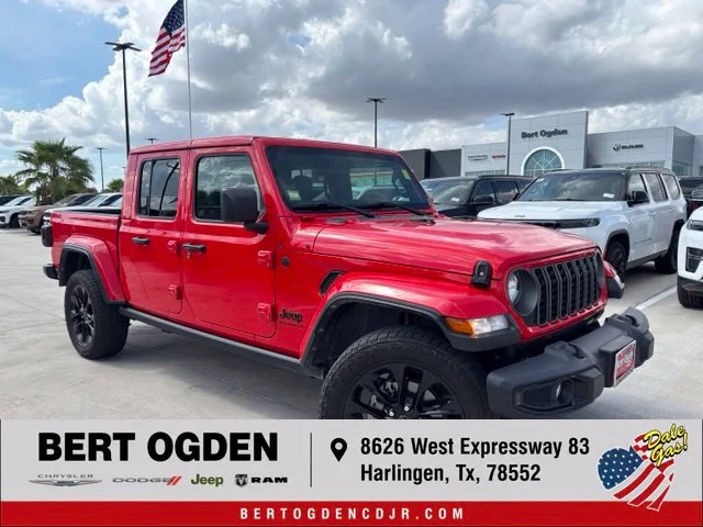 Used 2025 Red Jeep Nighthawk image 1
