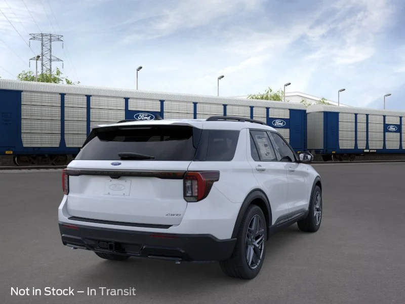 New 2026 Space White Metallic Ford ST-Line image 8