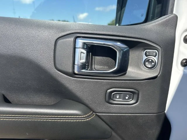 Used 2026 White Jeep Sahara image 33