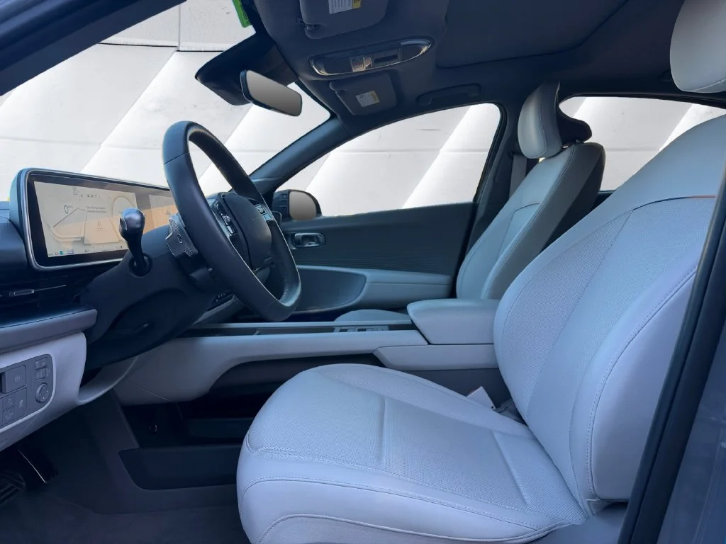 Used 2023 Blue Hyundai Limited image 7