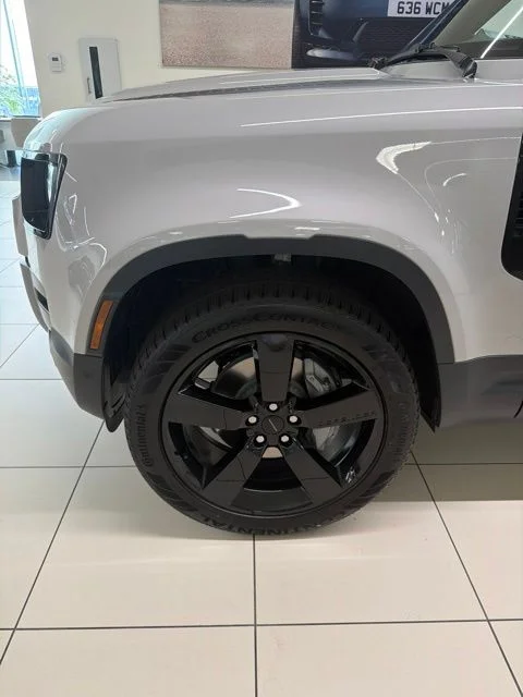 New 2026 Borasco Grey Land Rover S image 2