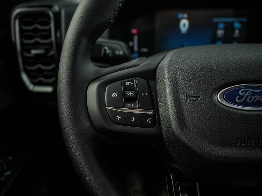 New 2026 Velocity Blue Metallic Ford XLT image 18