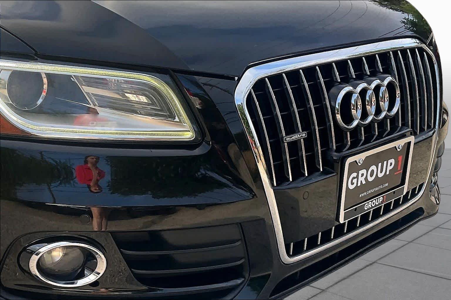 Used 2017 Brilliant Black Audi Premium image 30