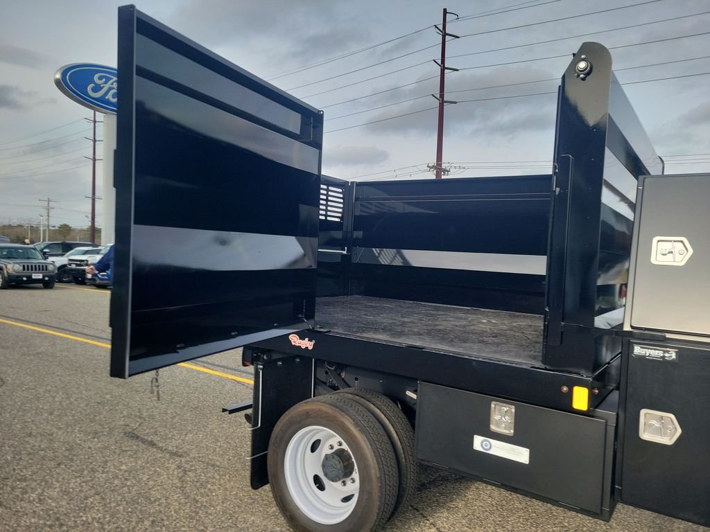 2025 Ford F-450 Super Duty Chassis Cab XL - Photo 7