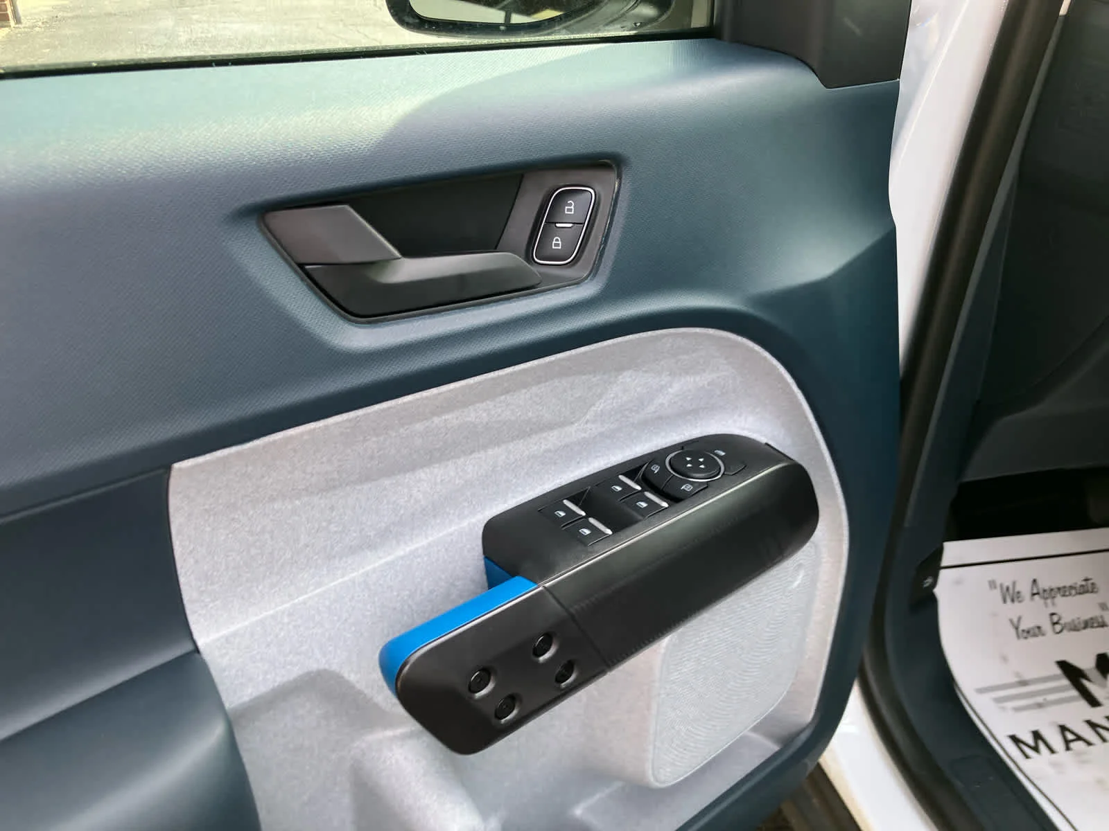 New 2026 Oxford White Ford XLT image 10