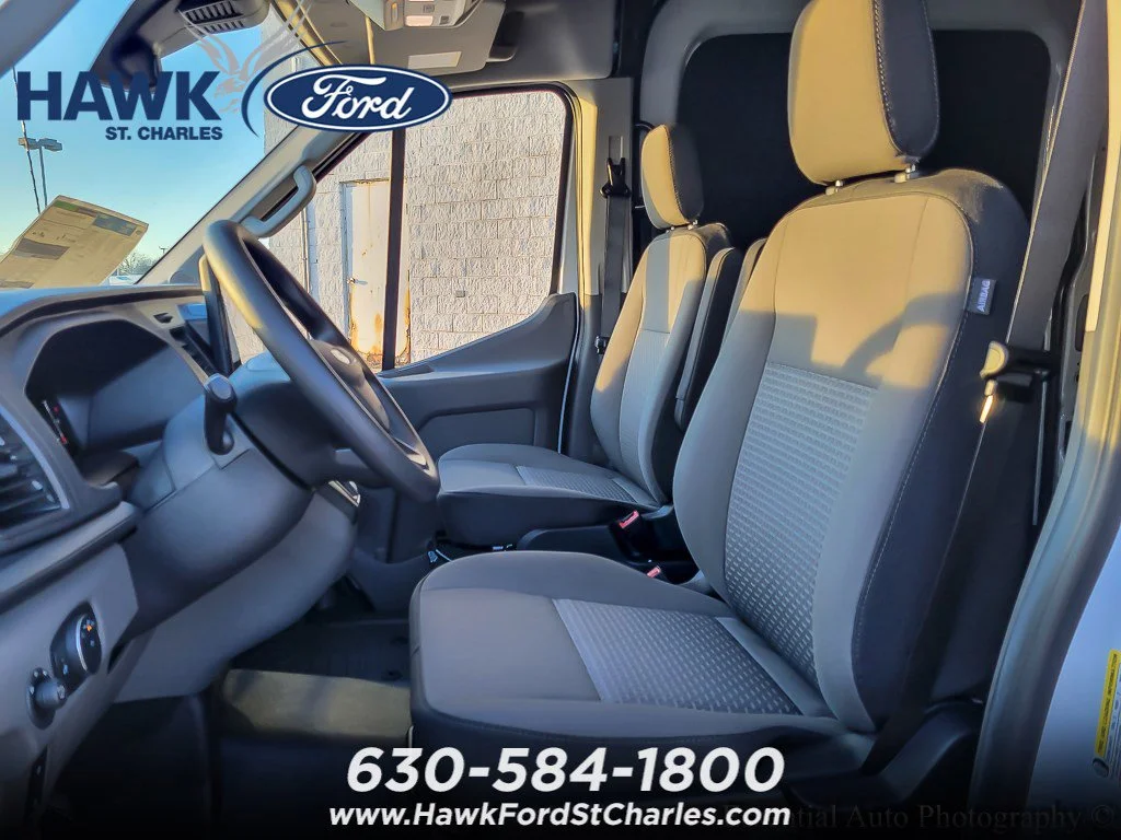 New 2026 Oxford White Ford Cargo Van image 7