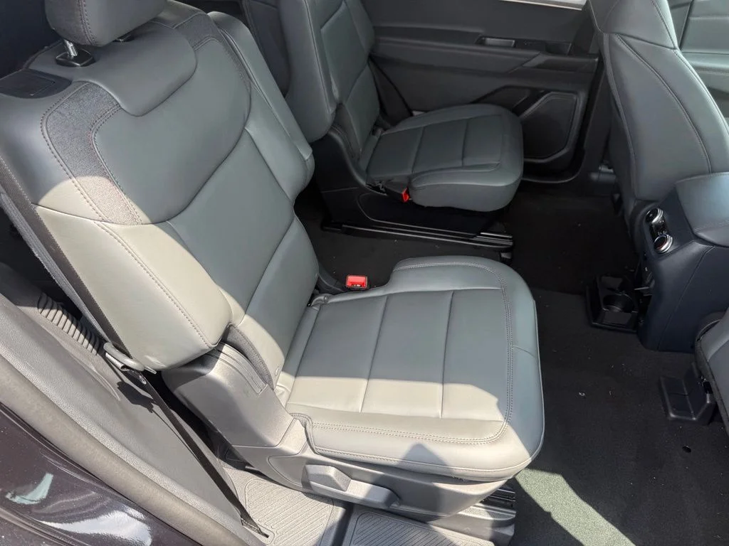 New 2026 Agate Black Metallic Ford Active image 55