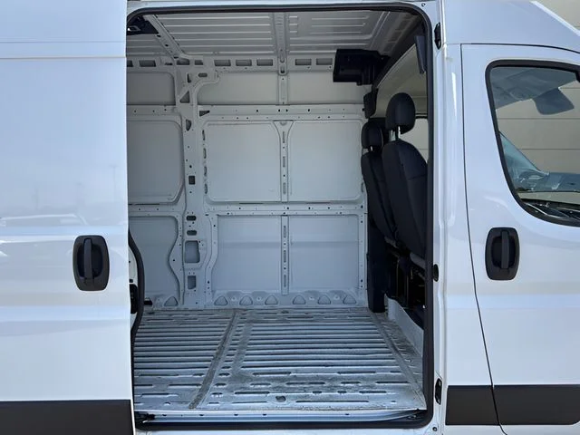 Used 2025 White Ram High Roof image 10