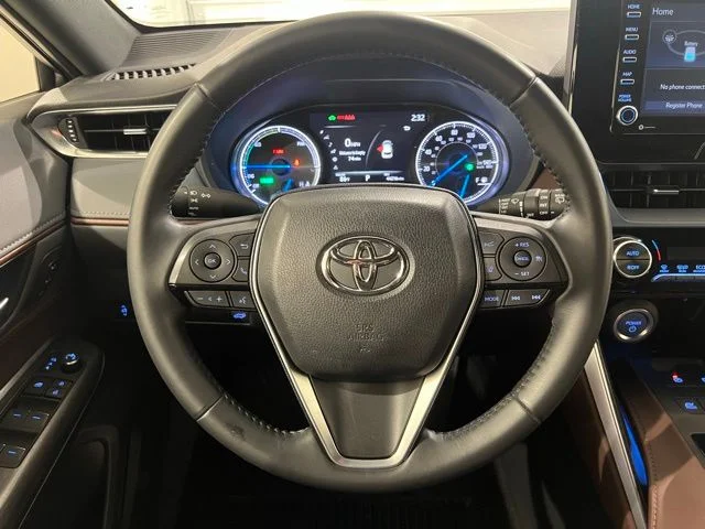 Used 2022 White Toyota XLE image 13