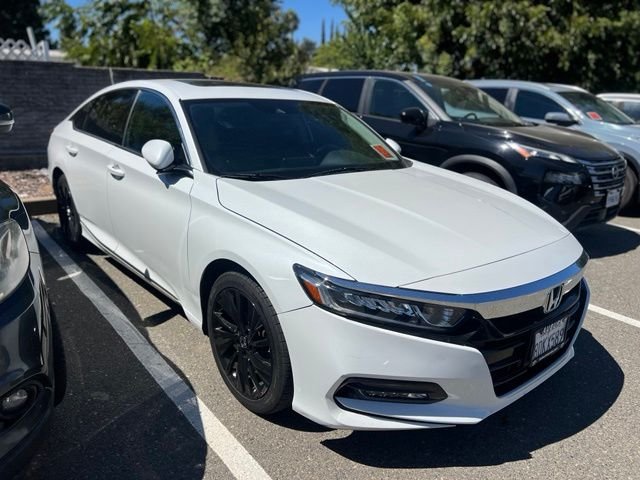 Used 2018 White Honda EX-L image 4