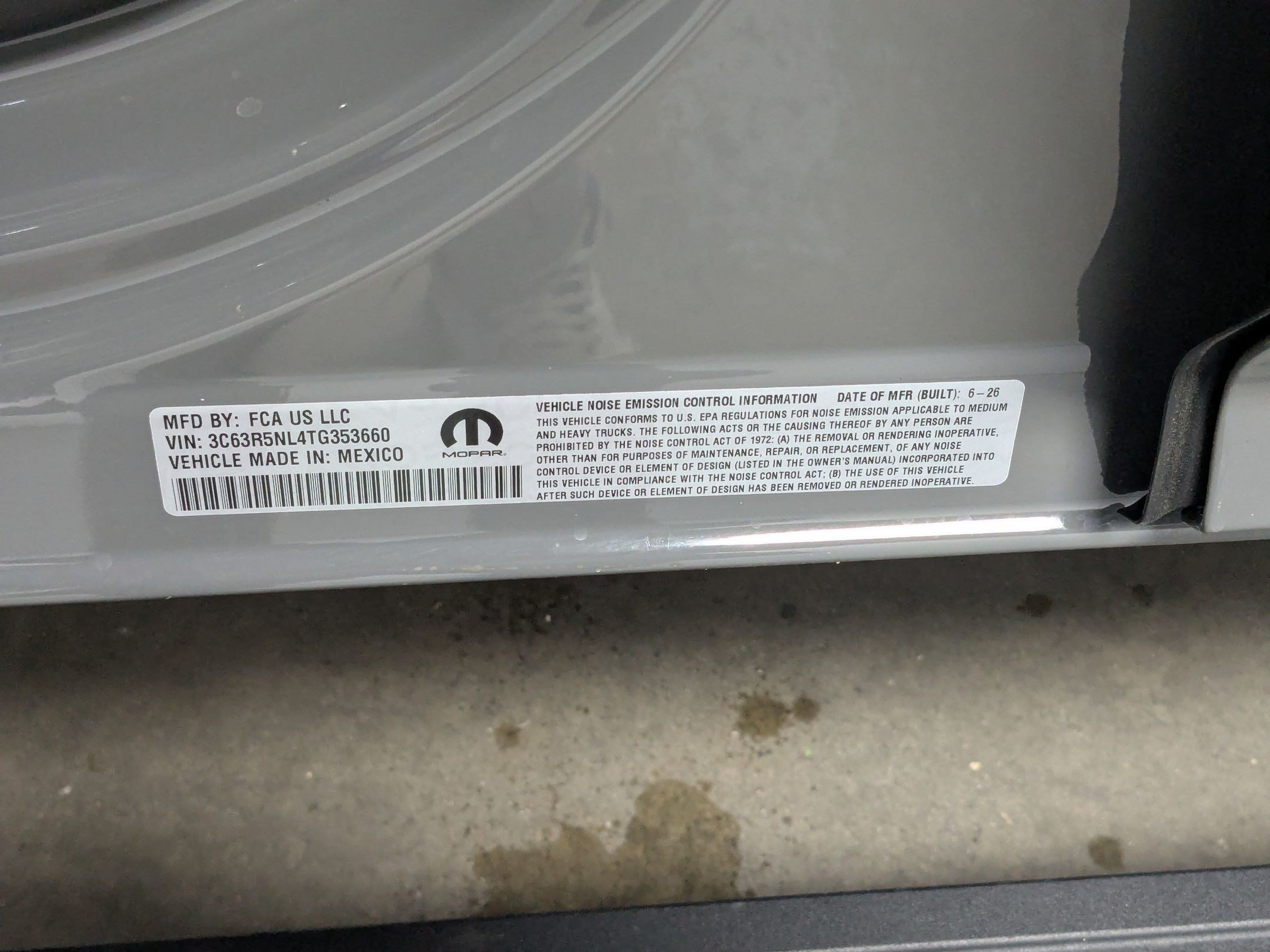 New 2026 Ceramic Gray Clear-Coat Exterior Paint RAM Laramie image 18