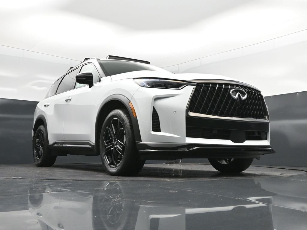 New 2027 2T RAD WHT INFINITI Sport AWD image 46