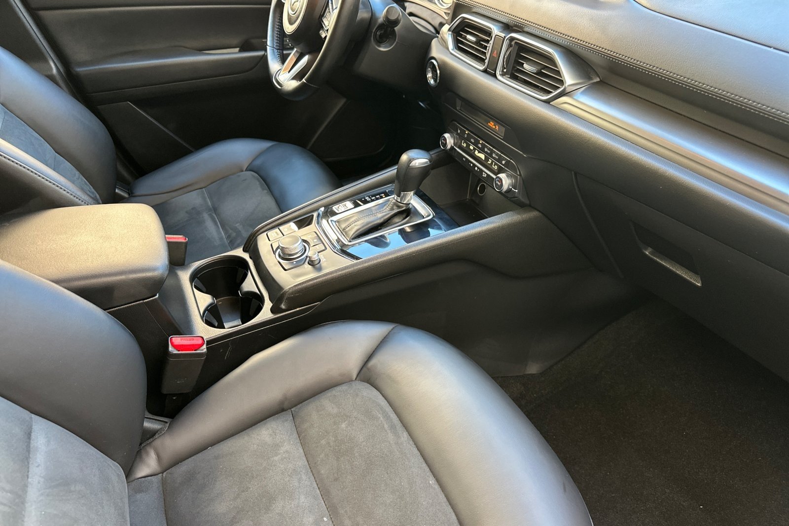 Used 2020 GREY Mazda Touring image 15