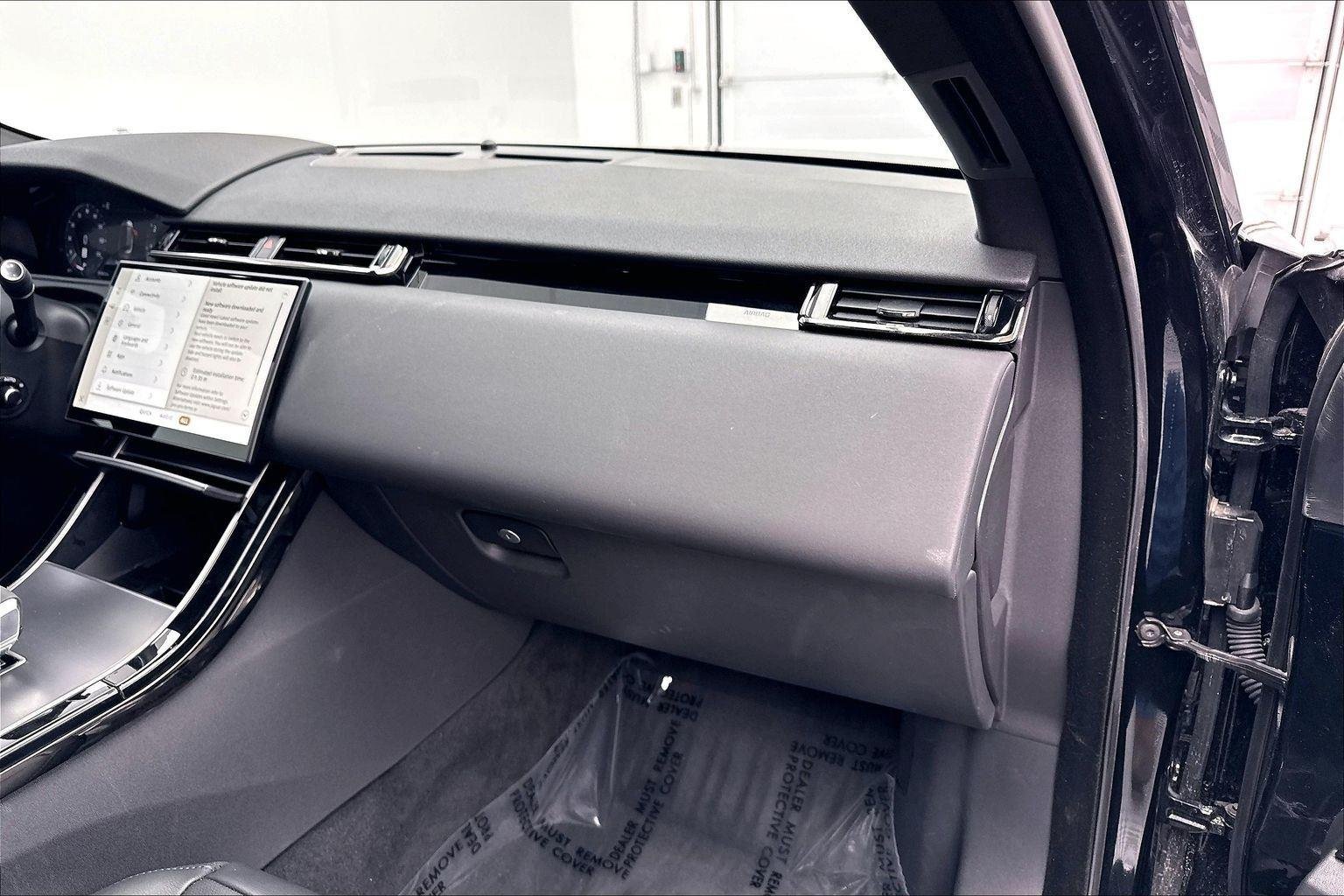 New 2026 Santorini Black Metallic Land Rover S image 11