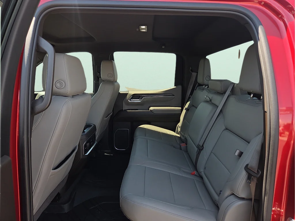 2023 Chevrolet Silverado 1500 LTZ - Photo 11