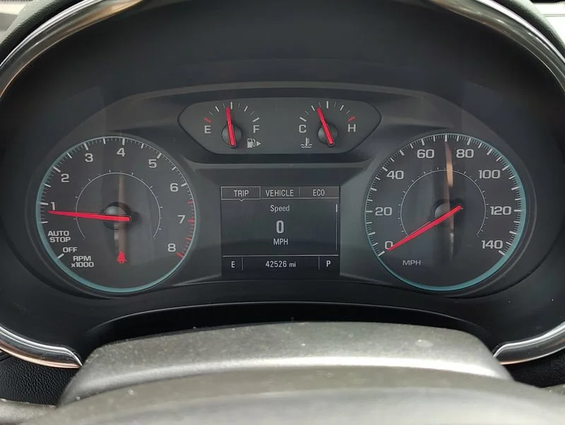 Used 2019 CAJUN RED TINTCOAT Chevrolet LT image 12