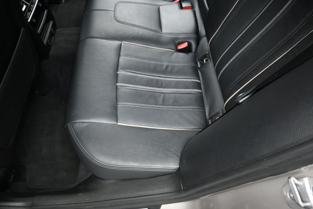 Used 2017 Cashmere Silver Metallic BMW 530i xDrive image 26
