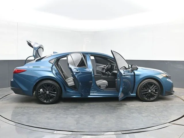 Used 2025 Ocean Toyota SE image 50