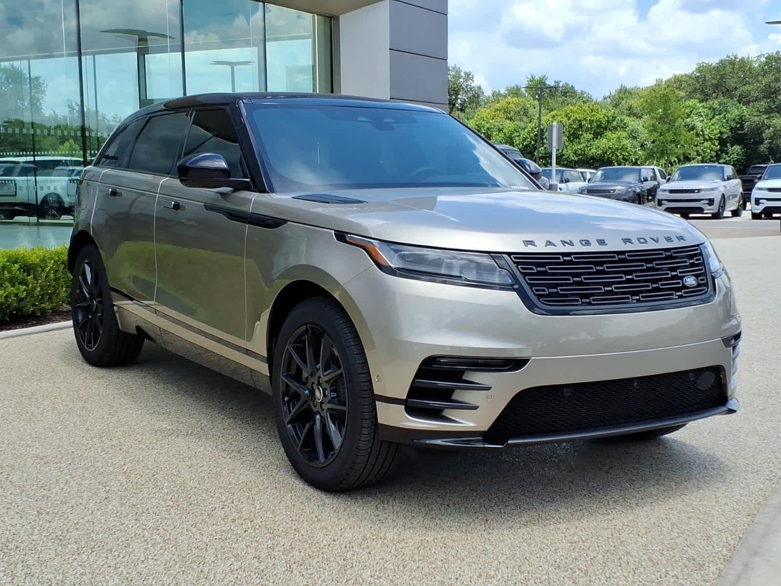 New 2026 Batumi Gold Land Rover Dynamic SE image 3