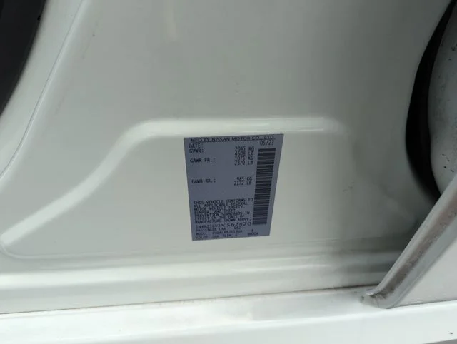 Used 2023 White Nissan S image 48